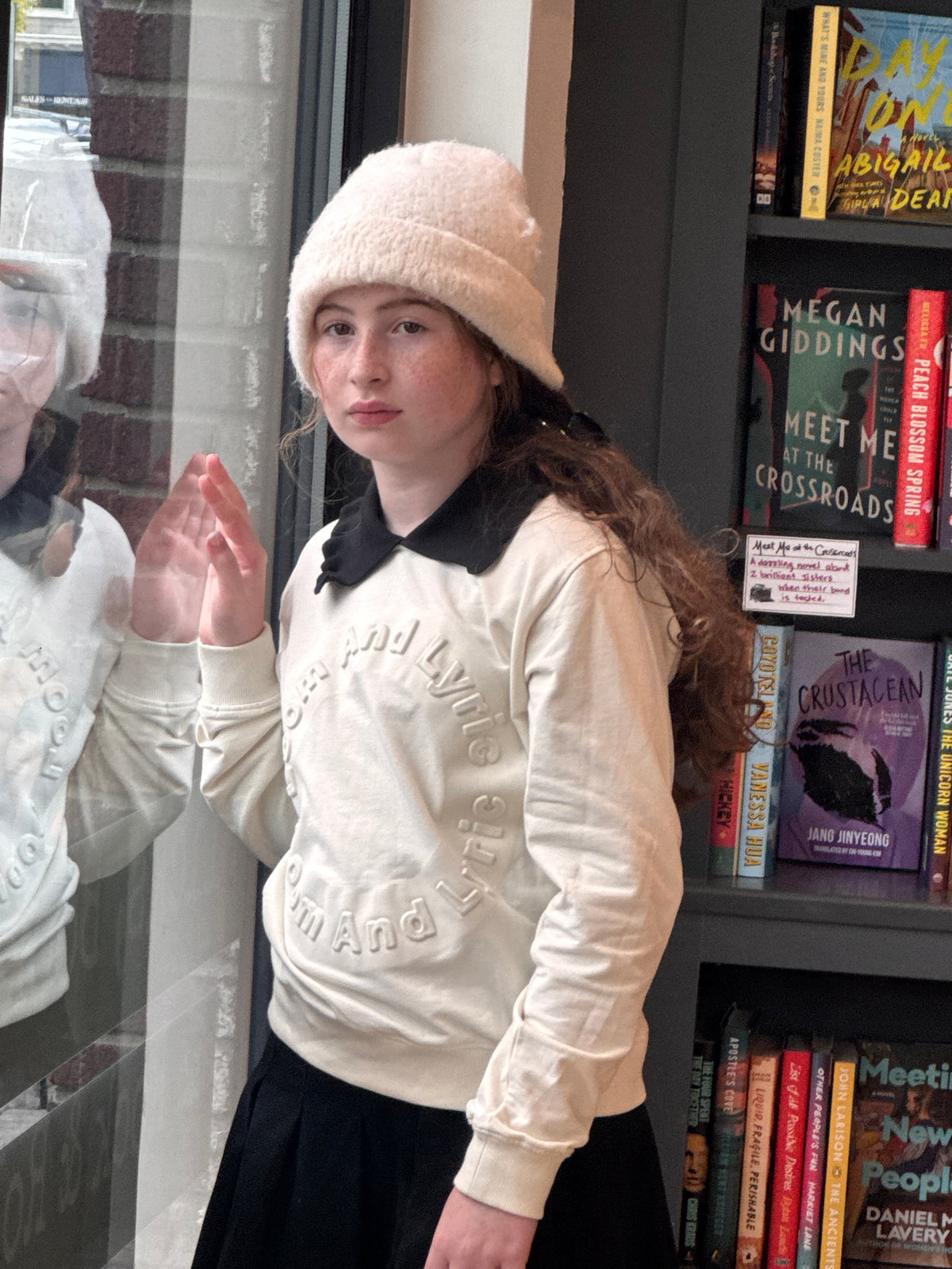 The Embossed Seal Pullover (Ecru)